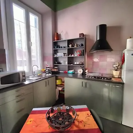 Tra Il Mare E Il Borgo شقة *