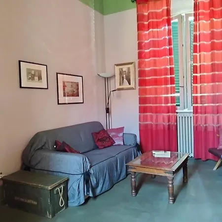 Tra Il Mare E Il Borgo شقة