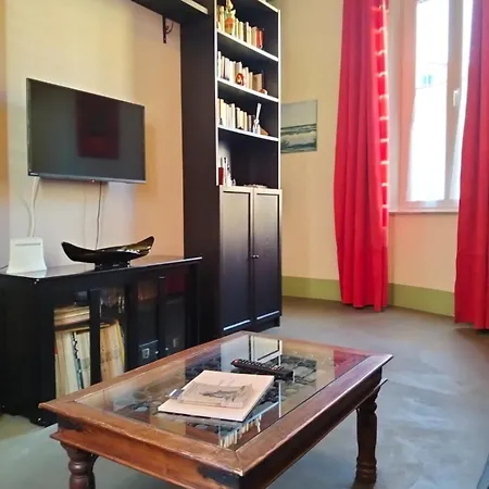 Tra Il Mare E Il Borgo شقة ليفورنو